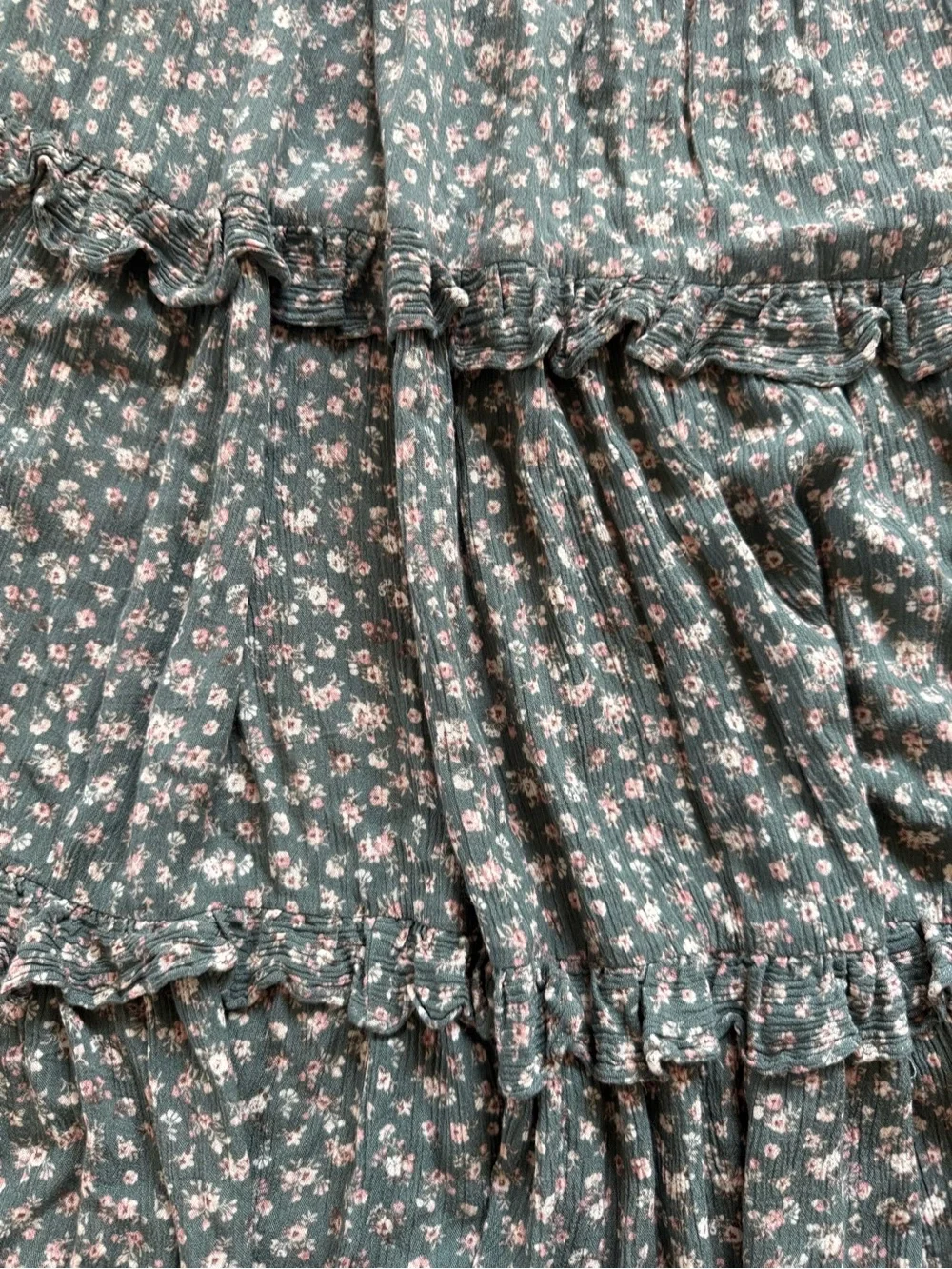 Aura Floral Tiered Midi Skirt (S) - Picture 3 of 4